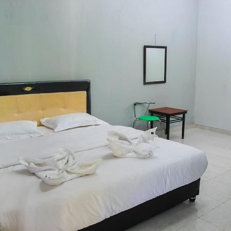 Pondok Wisata Dan Restoran Elim Waingapu Luaran gambar