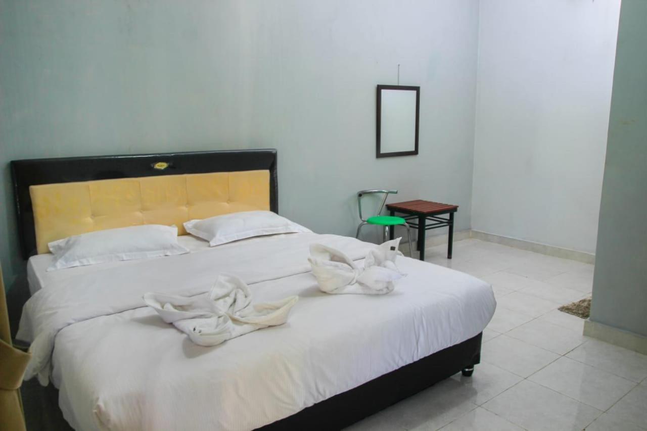 Pondok Wisata Dan Restoran Elim Waingapu Luaran gambar