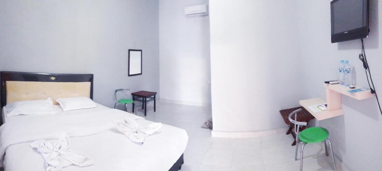 Pondok Wisata Dan Restoran Elim Waingapu Luaran gambar