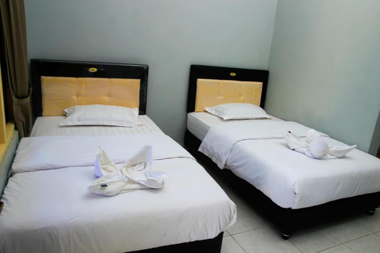 Pondok Wisata Dan Restoran Elim Waingapu Luaran gambar